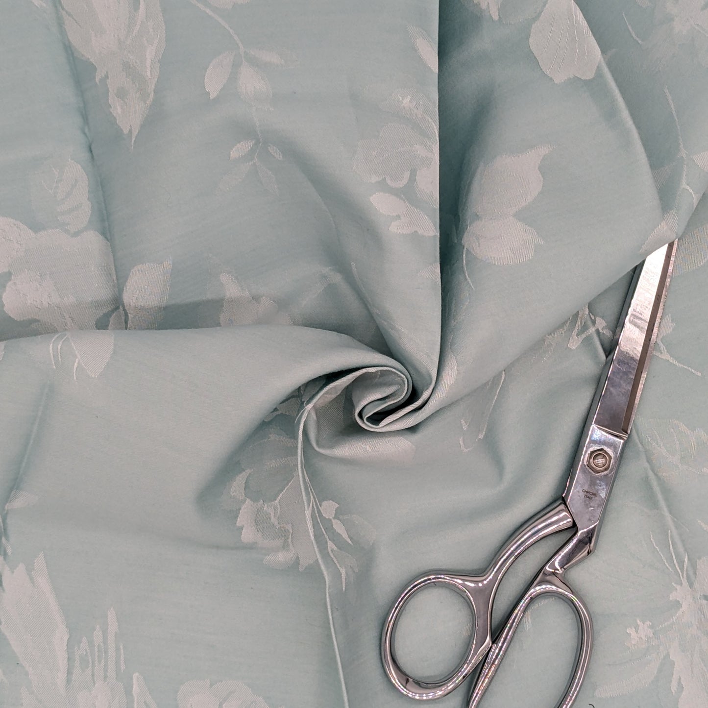 Quarter Yard Fabric 18"x24" - 100% Upcycled - Blue Florals