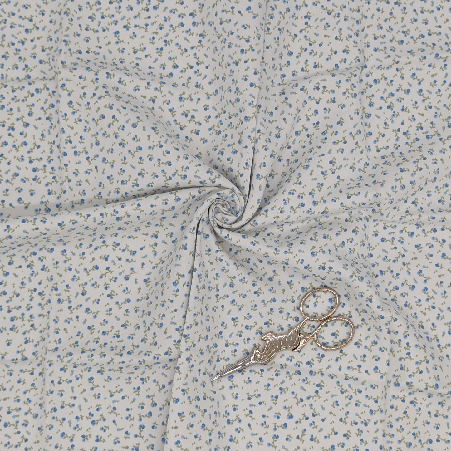 Quarter Yard Fabric 18"x24" - 100% Upcycled - Little Blue Flowers