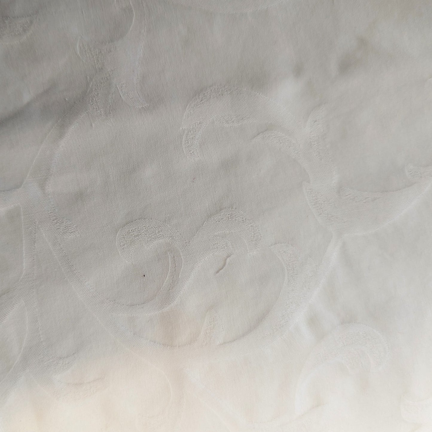 Quarter Yard Fabric 18"x24" - 100% Upcycled - White Imprint Floral