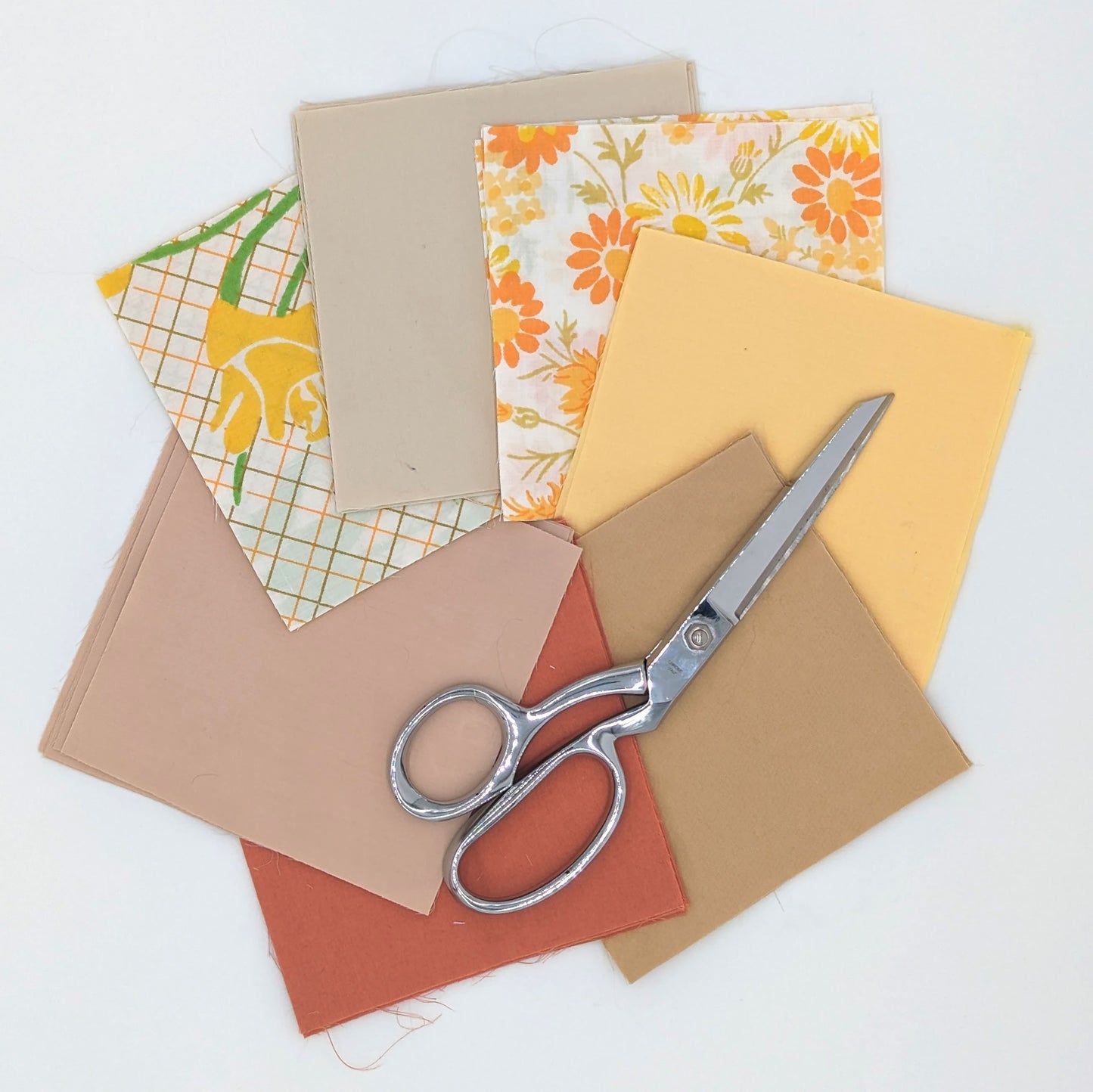 Charm Pack - 5" x 5" - 100% Upcycled Fabric - Burnt Florals