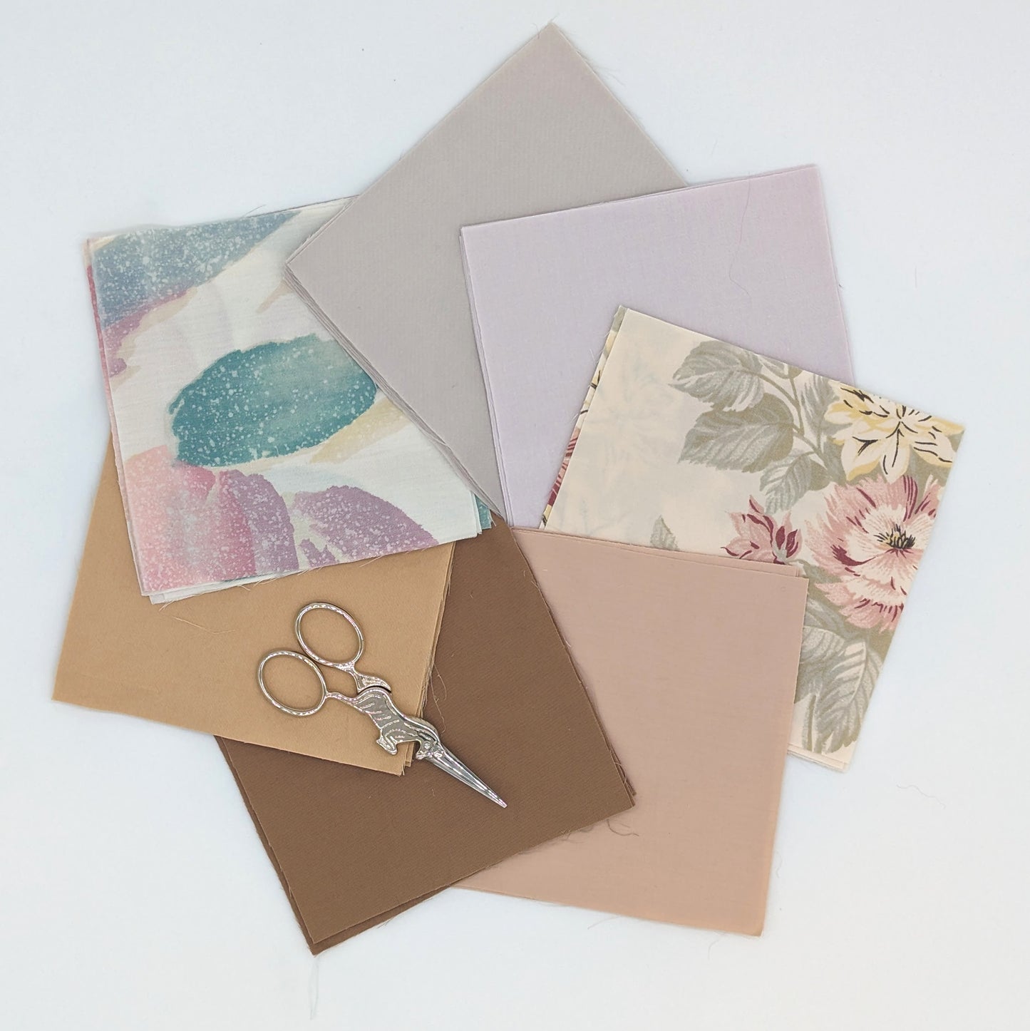 Charm Pack - 5" x 5" - 100% Upcycled Fabric - Beige Flowers